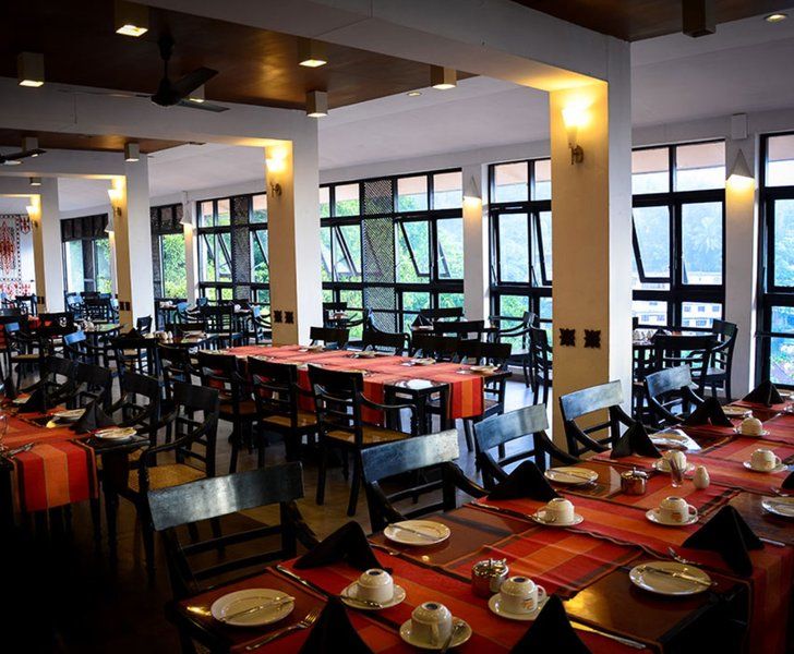 Hotel Hilltop Kandy Ngoại thất bức ảnh