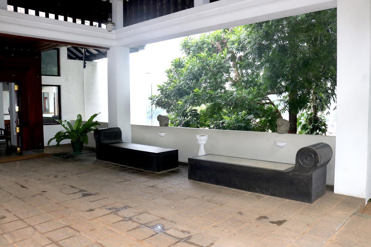 Hotel Hilltop Kandy Ngoại thất bức ảnh