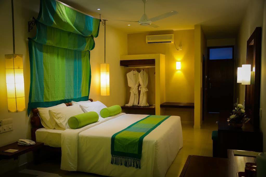 Hotel Hilltop Kandy Ngoại thất bức ảnh