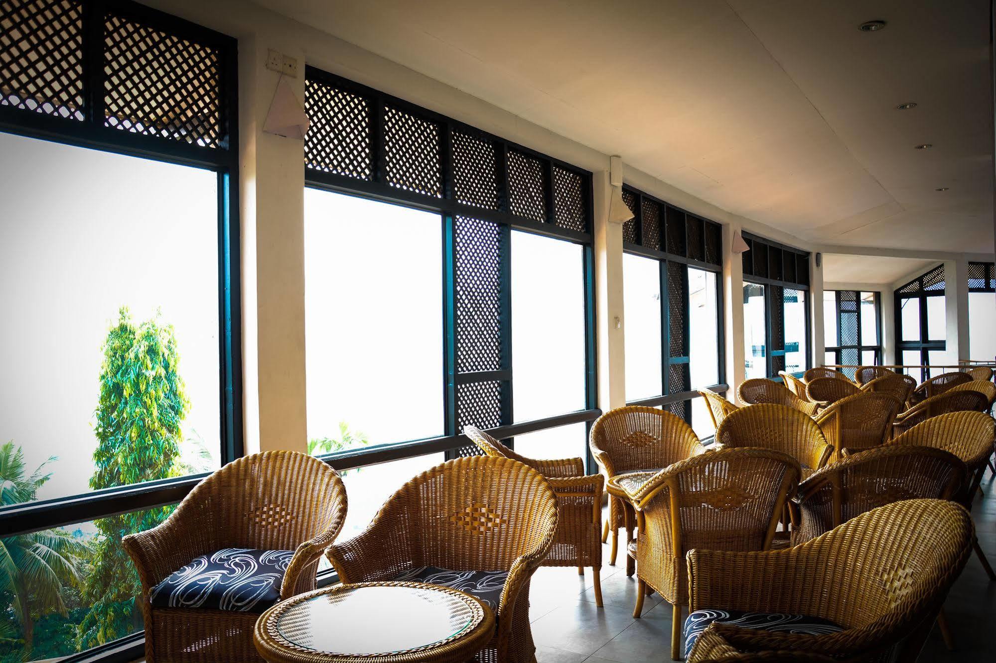 Hotel Hilltop Kandy Ngoại thất bức ảnh