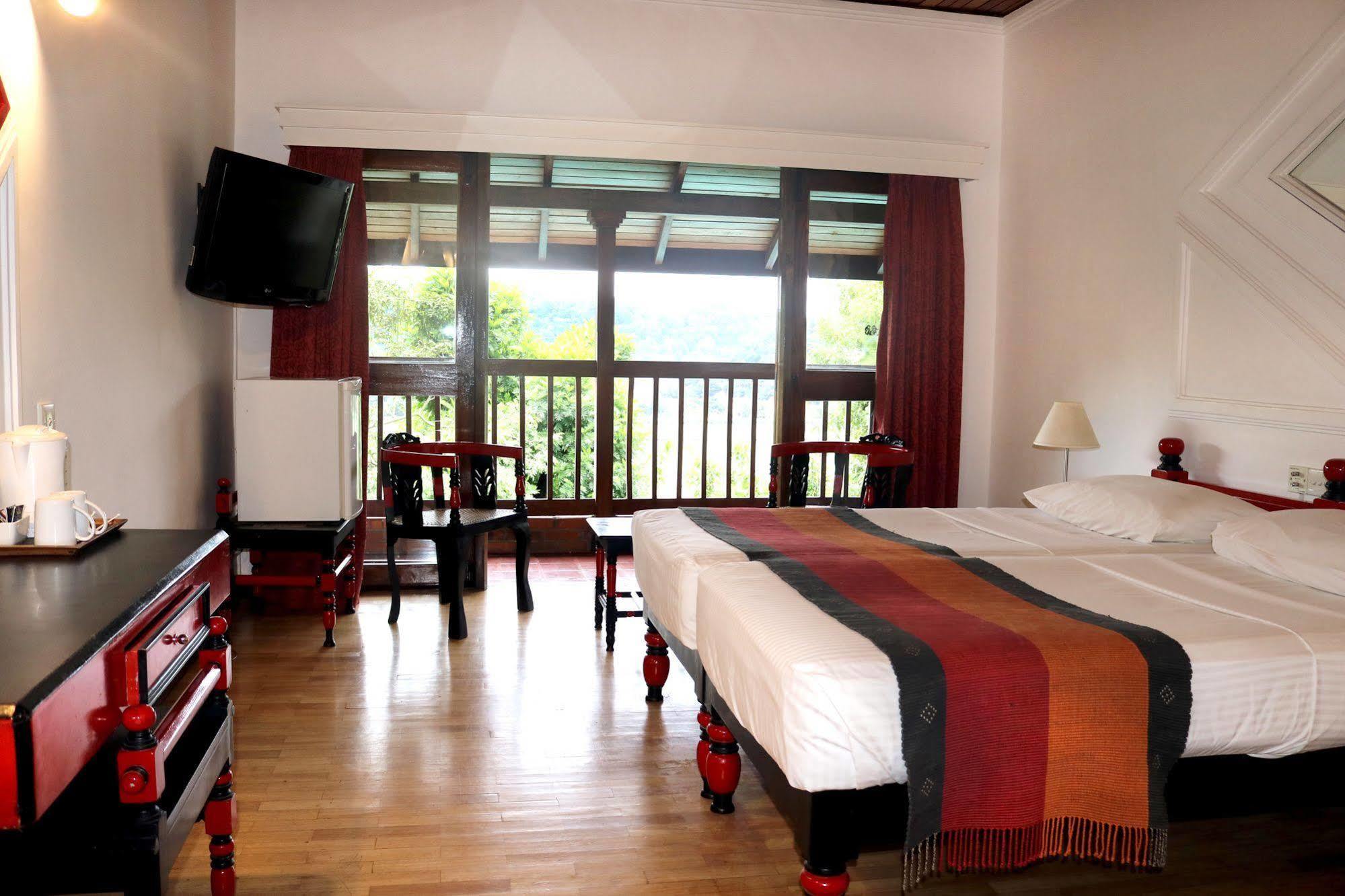 Hotel Hilltop Kandy Ngoại thất bức ảnh