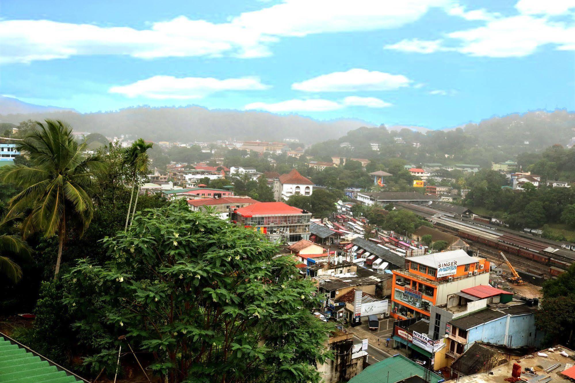 Hotel Hilltop Kandy Ngoại thất bức ảnh